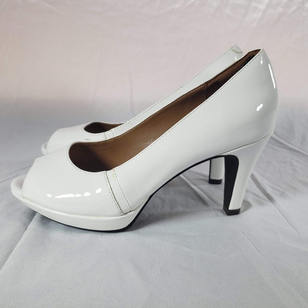 Clark's Pumps